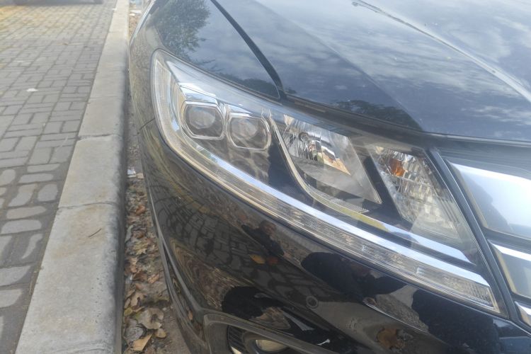 本田 歌诗图 2016款 2.4L 豪华版车身外观8