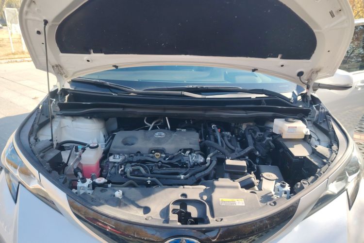 丰田 赛那SIENNA 2023款 2.5L混动 铂金版机舱底盘24