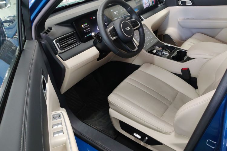 理想汽车 理想ONE 2020款 增程6座版中控内饰20