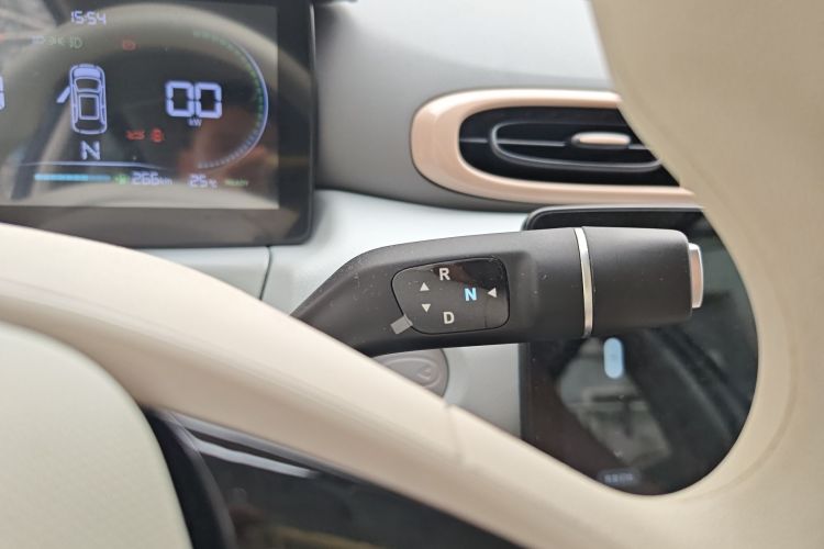 零跑汽车 零跑T03 2025款 403舒享版中控内饰18