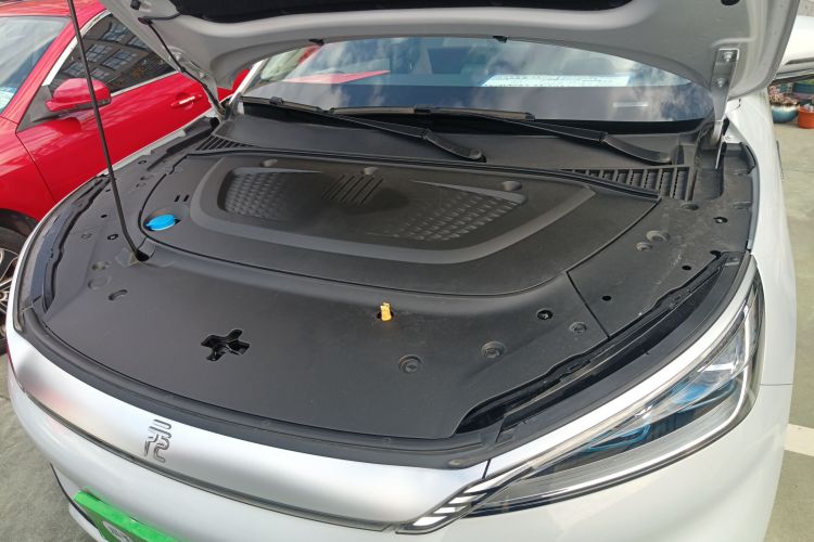 比亚迪 元PLUS 2024款 荣耀版 510KM 卓越型机舱底盘24