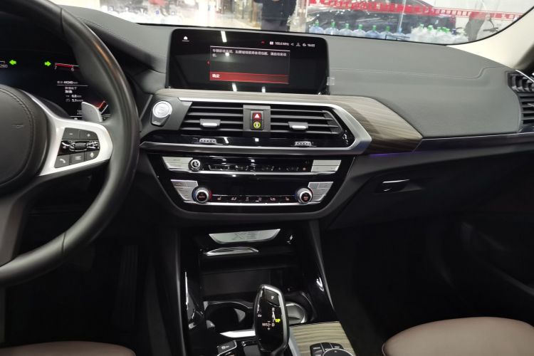 宝马X3 2020款  xDrive28i M运动套装中控内饰16