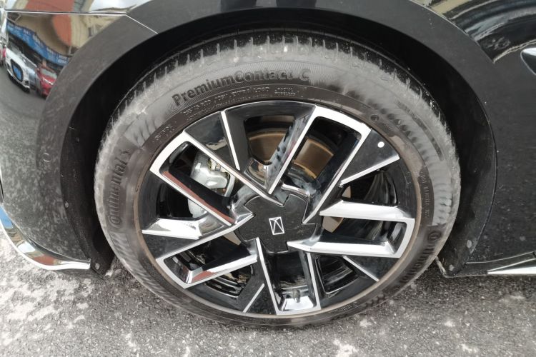 阿维塔06 2025款 Max增程版车身外观6007