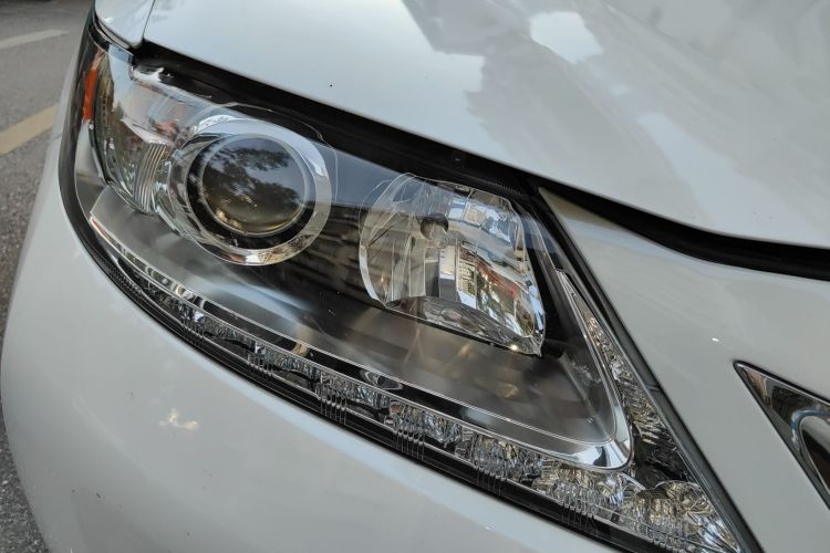 雷克萨斯ES 2013款 250 精英版车身外观8