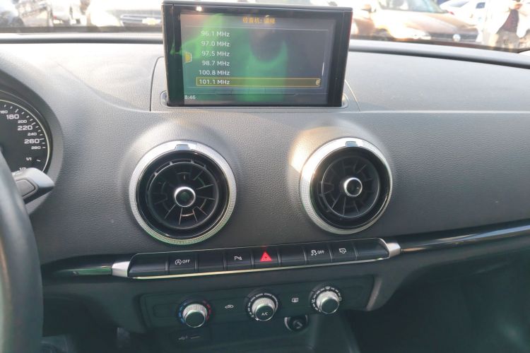 奥迪A3 2017款 Sportback 35 TFSI 时尚型局部细节16