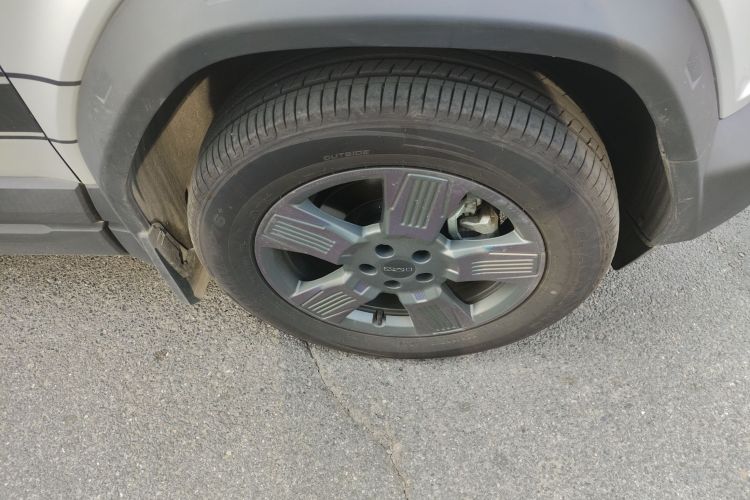 奇瑞iCAR 03 2024款 501km 两驱长续航版车身外观10