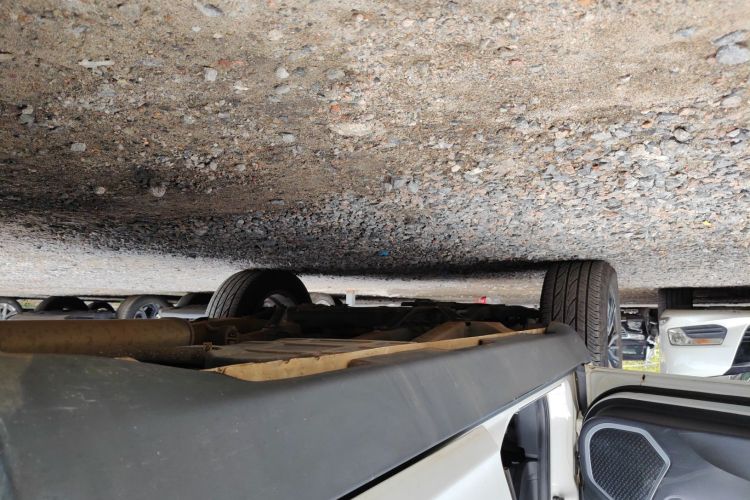 吉利汽车 远景X6 2016款 1.3T CVT豪华型局部细节9002