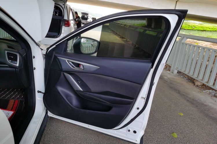 马自达CX-4 2018款 2.0L 自动两驱蓝天活力版 国VI中控内饰42