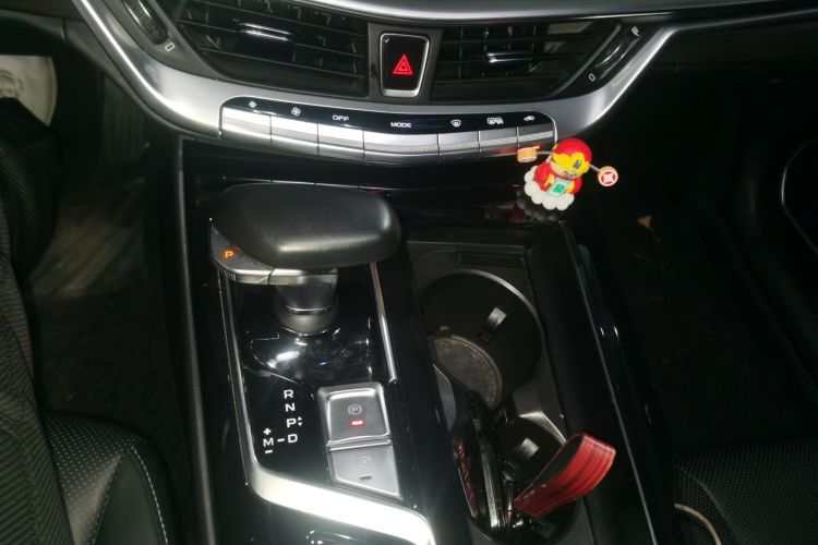 吉利汽车 博瑞 2021款 1.8T 领航版+中控内饰18