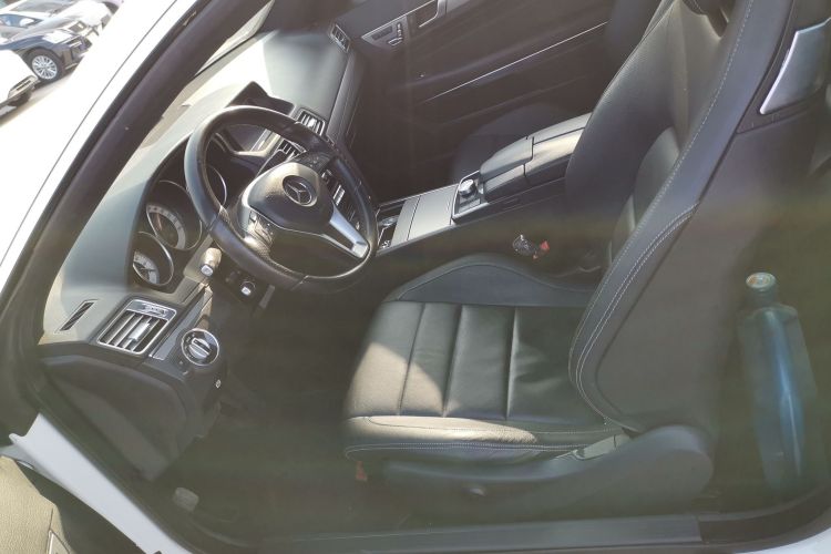 奔驰E级(进口) 2014款 E 200 轿跑版中控内饰19