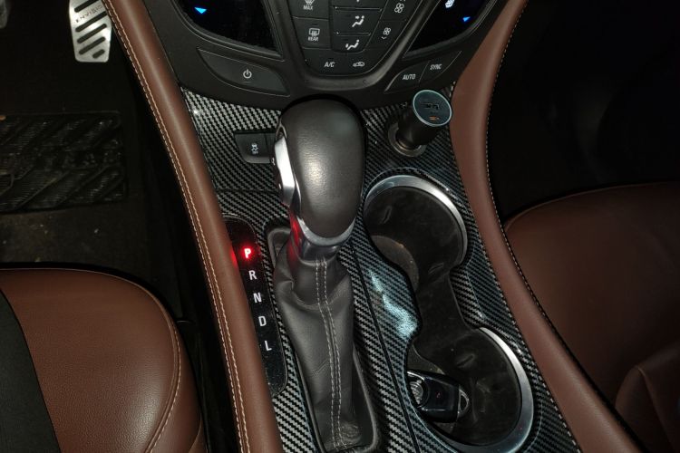 别克 昂科威 2018款 28T 四驱精英型中控内饰18