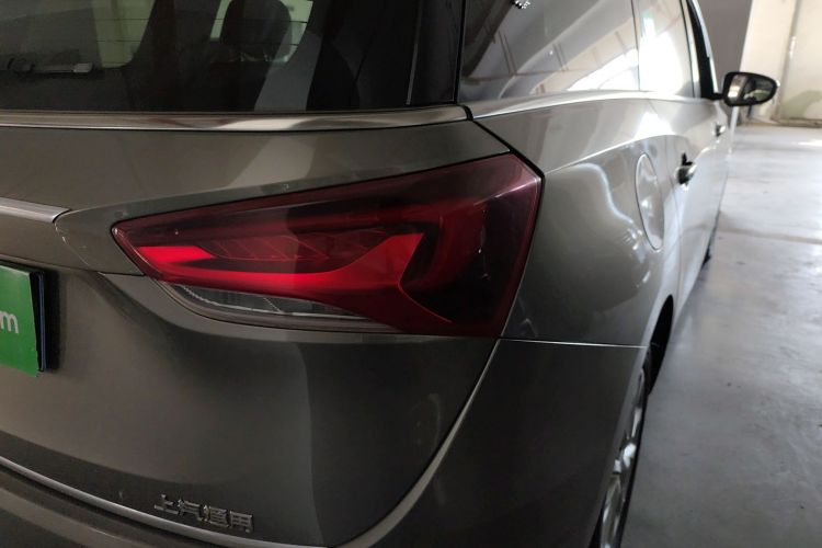 别克GL6 2018款 18T 6座豪华型车身外观9