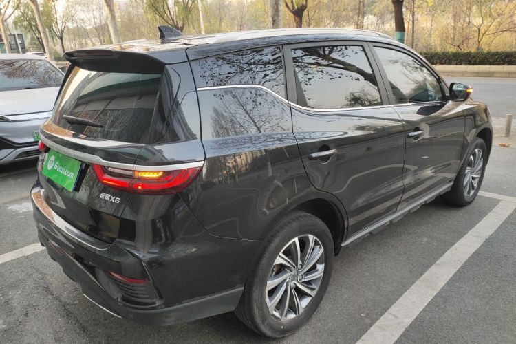 吉利汽车 远景X6 2020款 1.4T 手动尊贵型车身外观7