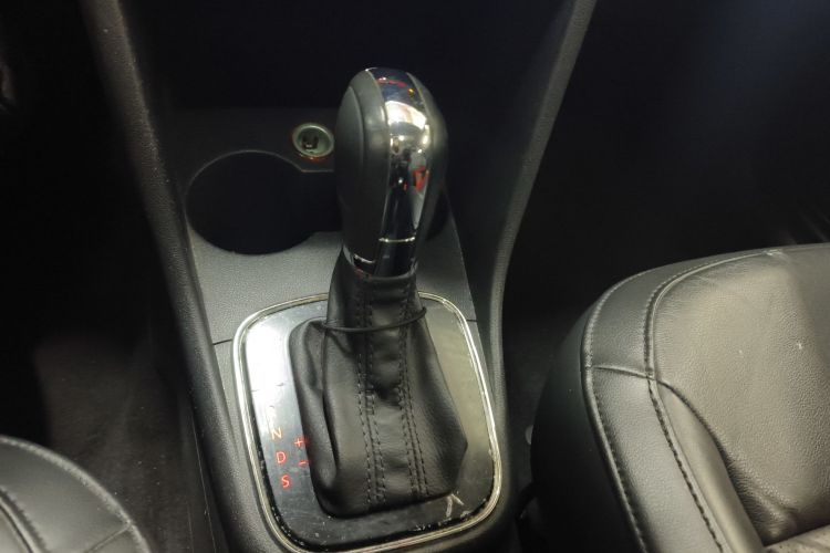 大众 Polo 2014款 1.6L 自动豪华版局部细节18