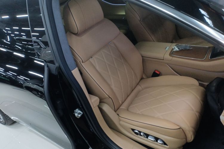 鸿蒙智行 享界S9 2024款 纯电 Ultra 四驱旗舰版局部细节41