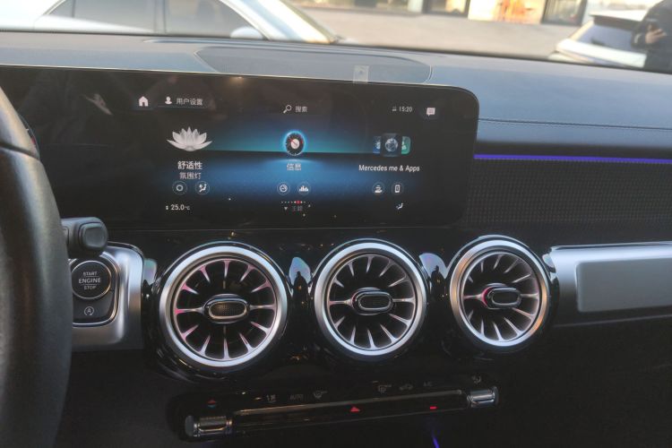 奔驰GLB 2022款 GLB 220 时尚型中控内饰16