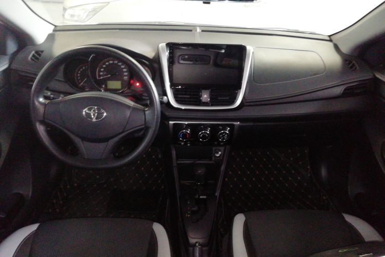 丰田 YARiS L 致炫 2020款 1.5L CVT领先版中控内饰12