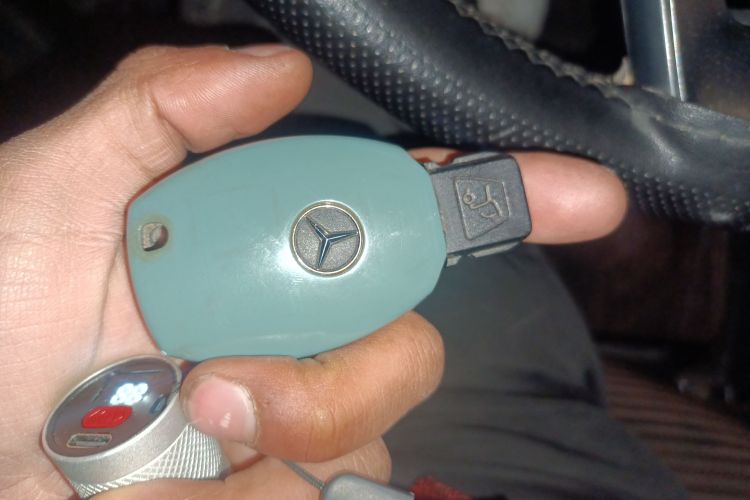 奔驰V级 2018款 V 260 L 尊贵加长版 国VI中控内饰11