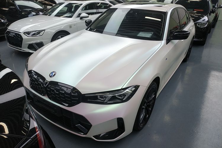 宝马3系 2023款 325Li M运动曜夜套装车身外观2