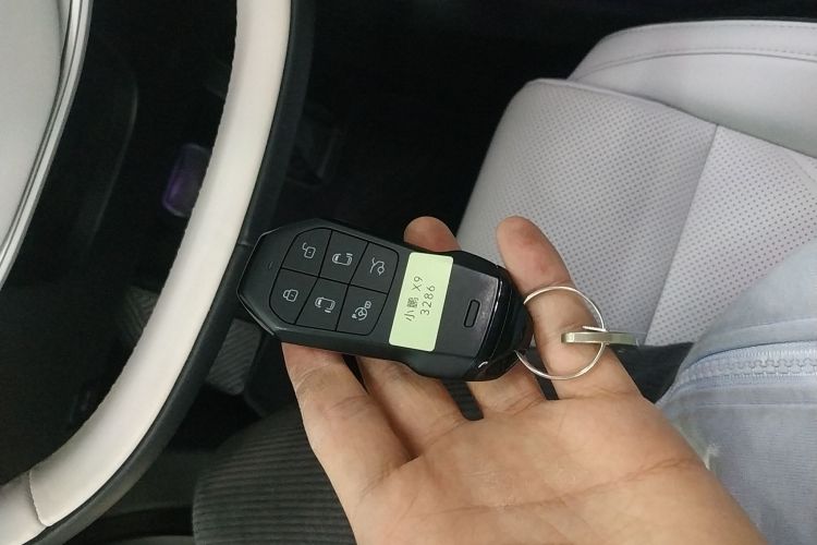 小鹏X9 2024款 702超长续航Max中控内饰7001