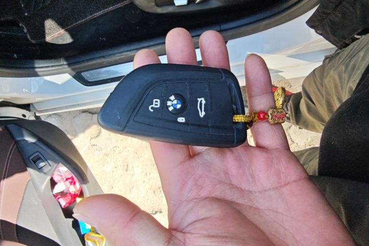 宝马5系 2019款 525Li M运动套装中控内饰11