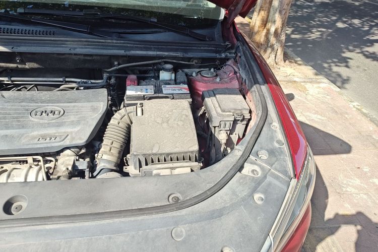 比亚迪 宋Pro 2019款 1.5T 自动豪华型机舱底盘26