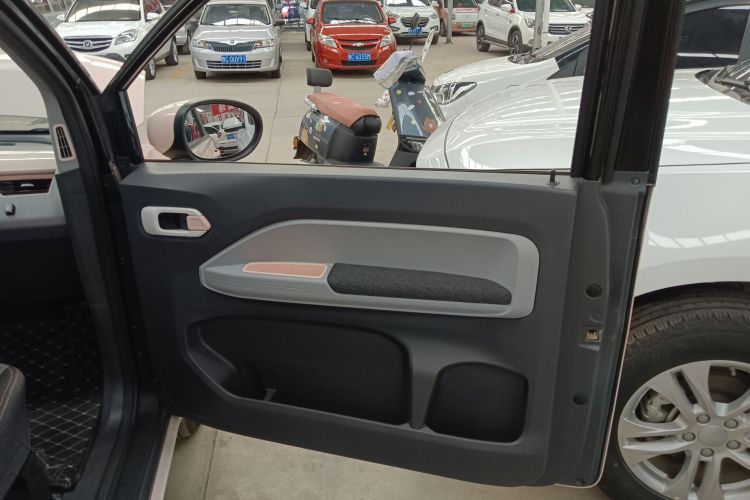 奇瑞新能源 QQ冰淇淋 2022款 170km 圣代 磷酸铁锂中控内饰45