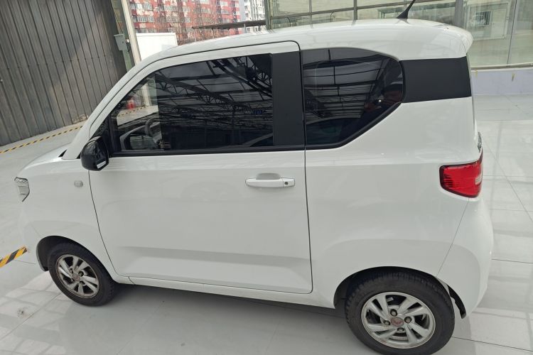 五菱汽车 宏光MINIEV 2020款 自在款 磷酸铁锂车身外观4