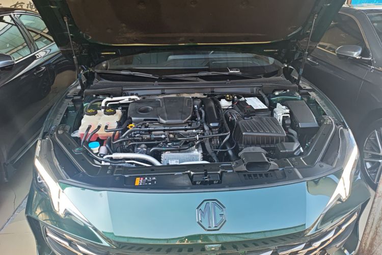 名爵 MG7 2023款 1.5T DCT至美优雅版机舱底盘24
