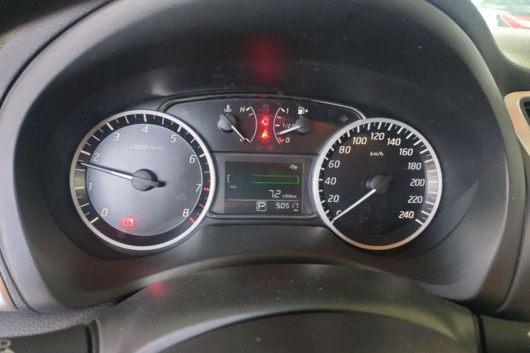 日产 轩逸 2022款 经典 1.6XE CVT舒适版中控内饰14