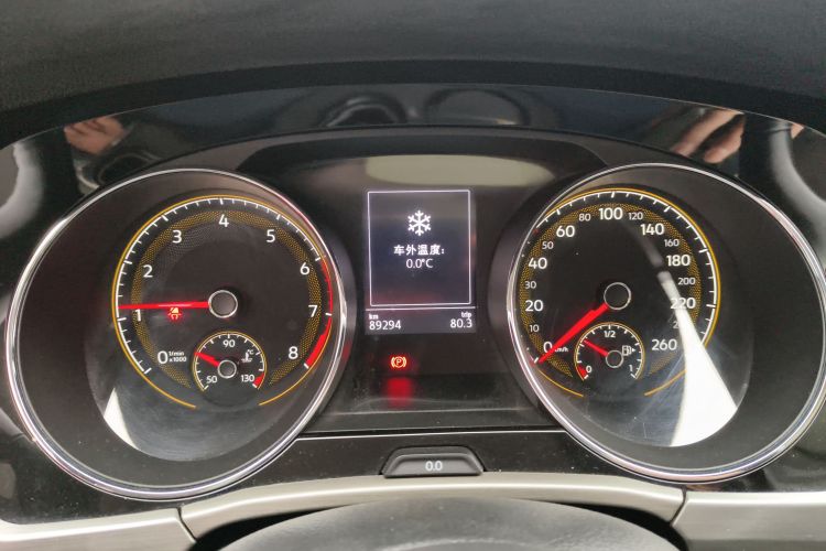 大众 2021款 途安L 280TSI DSG拓界版 7座局部细节14