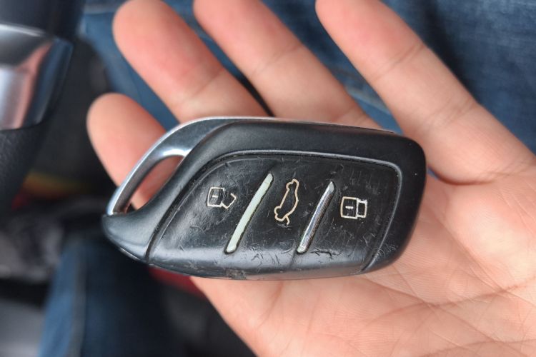 荣威i5 2020款 1.5L 手动4G互联领豪旗舰版中控内饰11