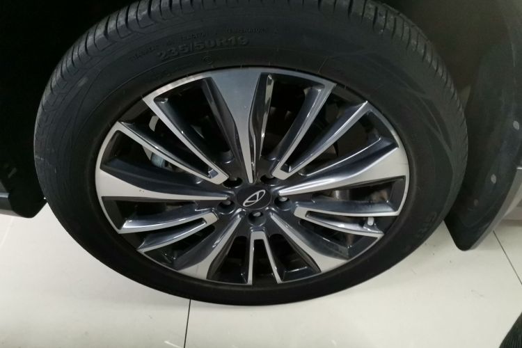 奇瑞 瑞虎8 PRO 2024款 冠军版 390T 两驱傲视版 5座车身外观6007