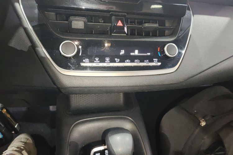 丰田 雷凌 2023款 TNGA 1.5L CVT进取版局部细节16