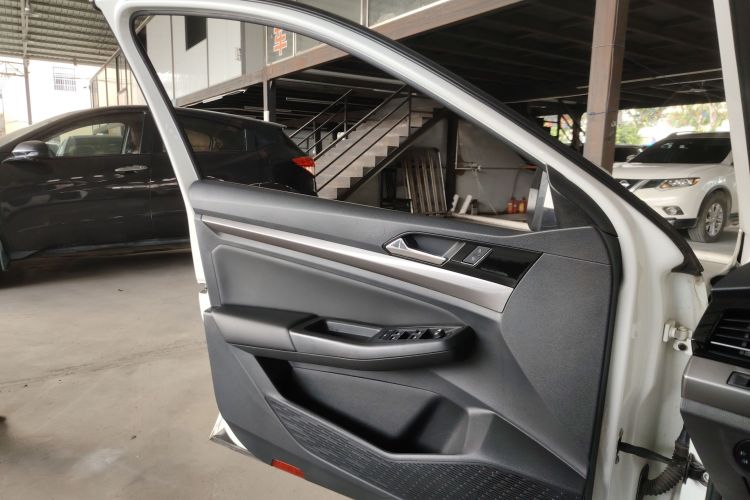 大众 宝来 2020款 1.5L 自动精英型中控内饰7007