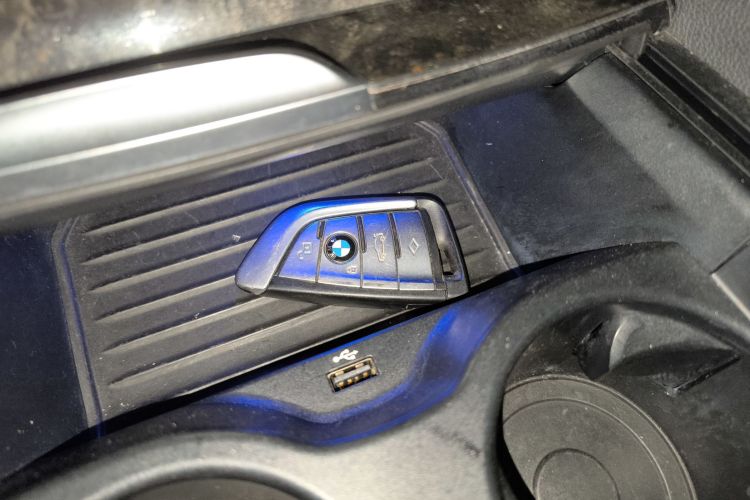 宝马5系 2018款 525Li M运动套装中控内饰11