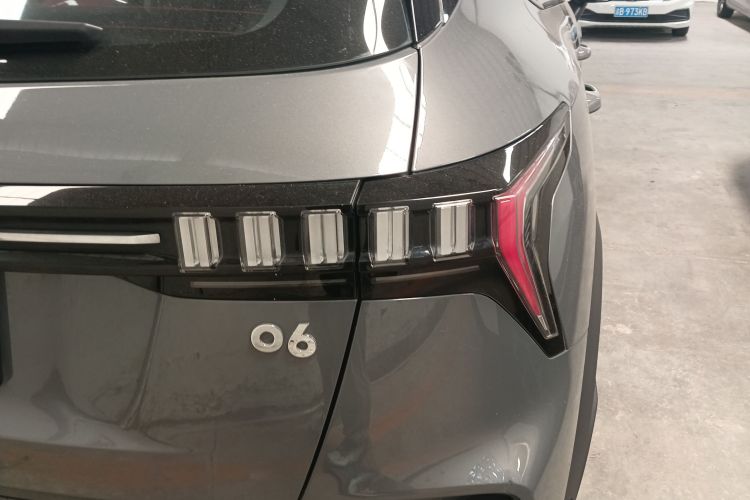 领克06 2020款 1.5T 耀Halo车身外观9