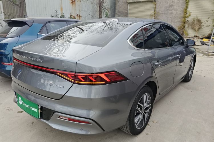 比亚迪 秦PLUS 2024款 荣耀版 DM-i 55KM超越型车身外观7