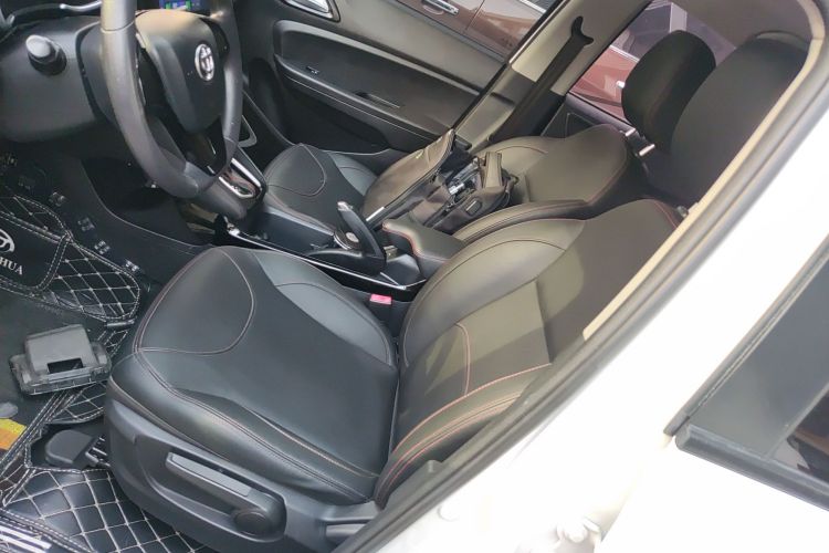 中华V3 2017款 1.5L 自动舒适型局部细节19