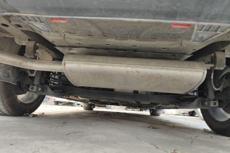 吉利汽车 帝豪 2022款 第4代 1.5L 手动精英型局部细节9009