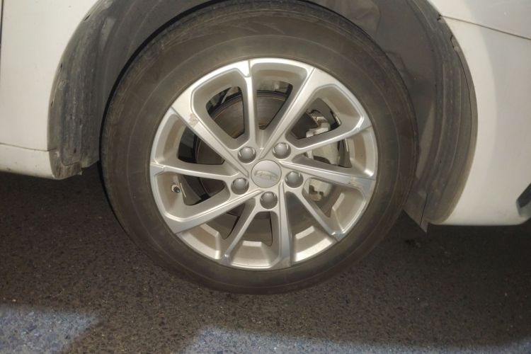 吉利汽车 帝豪 2021款 UP 1.5L CVT豪华型车身外观10