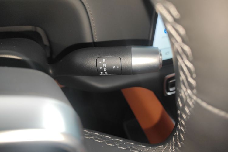 理想汽车 理想L9 2025款 Ultra 智能焕新版局部细节18