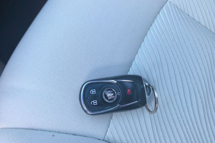 别克GL8 2023款 陆上公务舱 舒适型中控内饰11