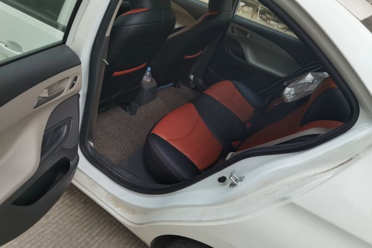 雪佛兰 2015款 赛欧3 1.3L AMT理想版中控内饰21