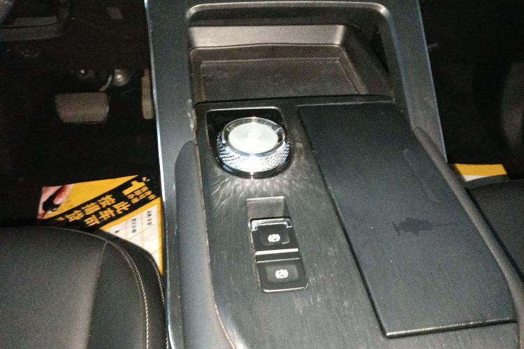 哈弗H6新能源 2023款 DHT-PHEV 110KM 悦行版局部细节18