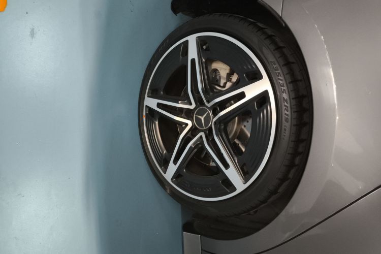 奔驰A级AMG 2024款 AMG A 35 L 4MATIC车身外观6008