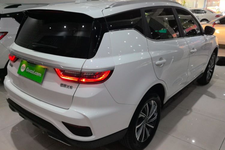 吉利汽车 远景X6 2020款 1.4T CVT尊贵型车身外观7