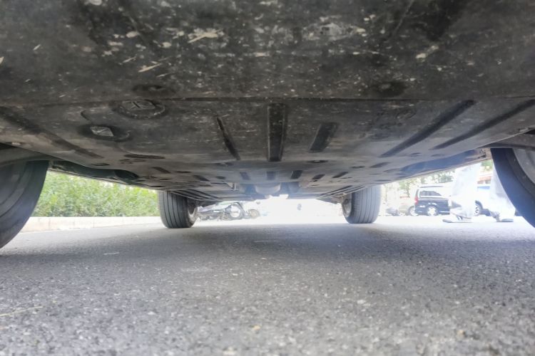 路虎 发现运动版 2020款 249PS R-Dynamic 性能版局部细节9008