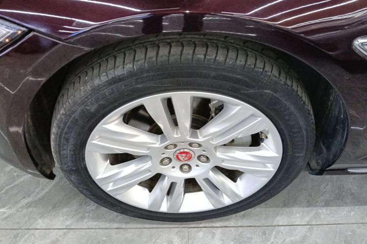 捷豹XFL 2018款 XFL 2.0T 250PS 豪华版车身外观6007