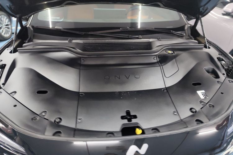 乐道L60 2024款 60kWh 后驱版机舱底盘24